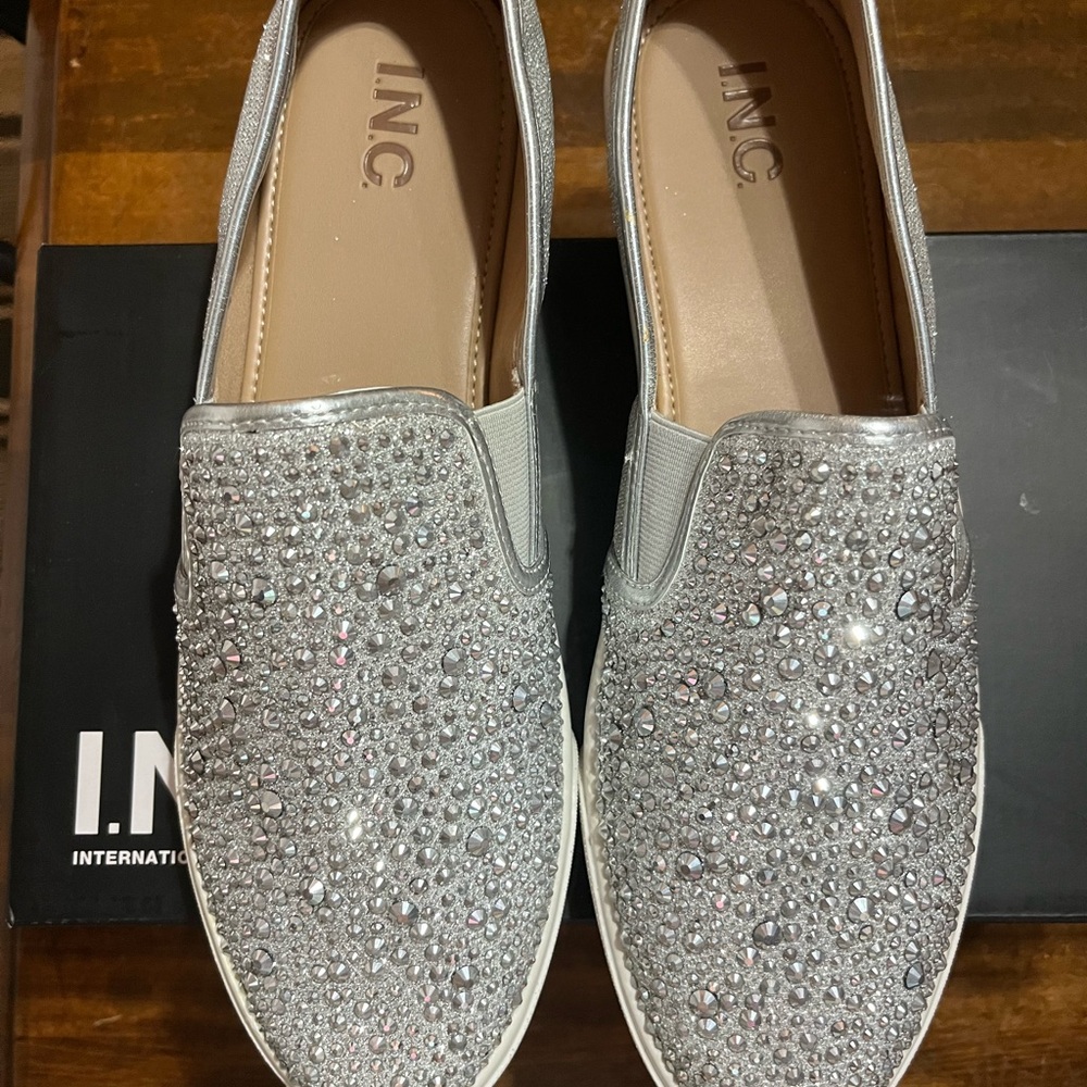 INC International Concepts Silver Sparkly Flats